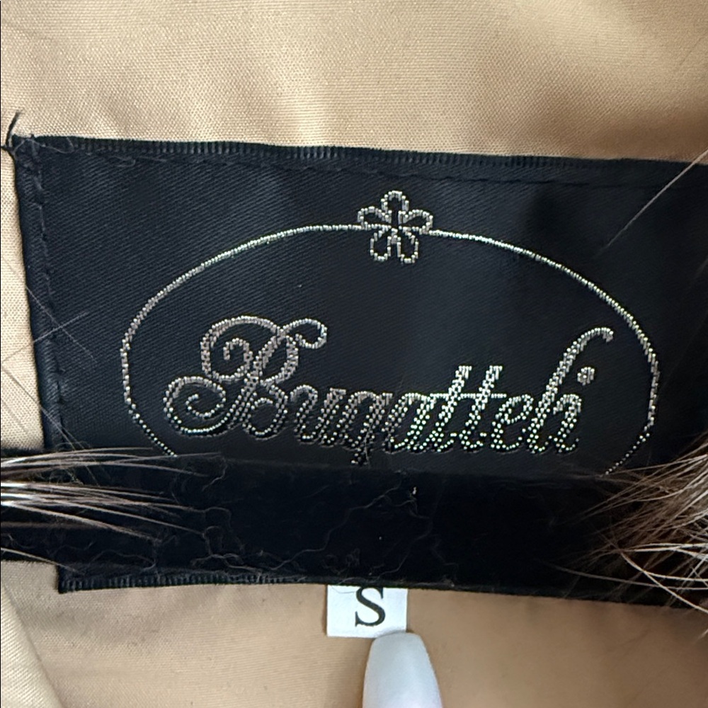 Bugatelli Women's Luxurious Tan Fox Jacket bNWT size small - Picture 3 of 7